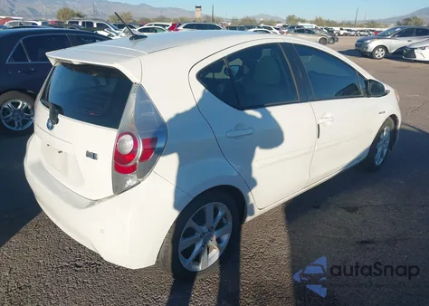 2013 Toyota Prius C Four from USA, damaged, VIN JTDKDTB30D1039242